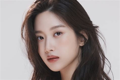 Mun Ka Young / Moon Ga Young .